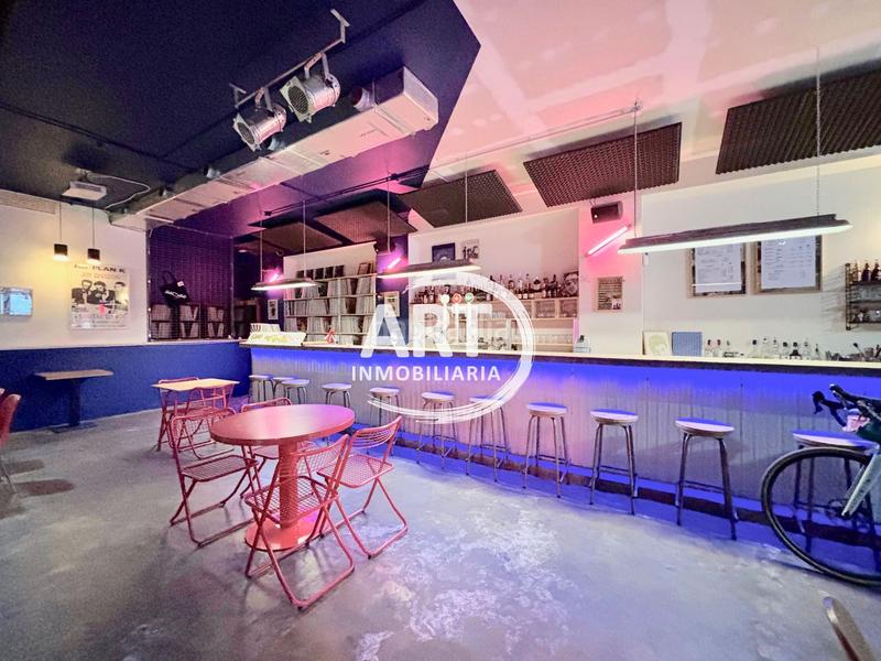 Foto 29b56df1-bef2-4fc8-bec4-9ff3fc8f4e37. Umzug geschäftsraum in Russafa Valencia