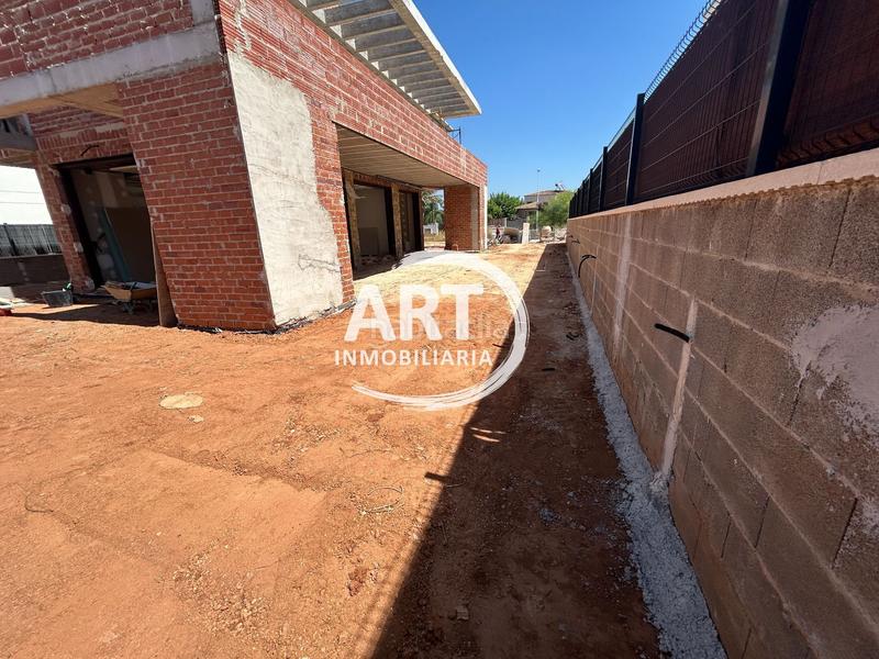 Foto 11d876f2-c8fc-427b-ad6a-36609f596fcd. Casa con riscaldamento parcheggio piscina in Meliana