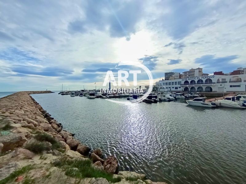 Foto c00c7dc3-59ca-4d44-912d-06ad7d4f9d35. Àtic a El Perellonet Valencia