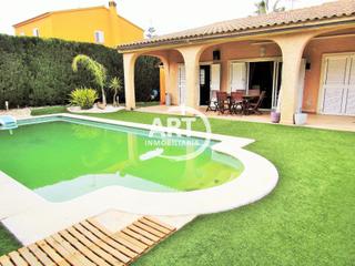 Lloguer Casa a San Antonio de Benagéber. Alquiler de chalet independiente en colinas de san antonio