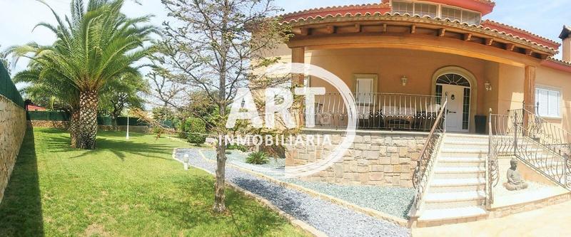 Foto 93428ef9-c169-47b1-9eba-2e970607122f. Casa en Benaguasil