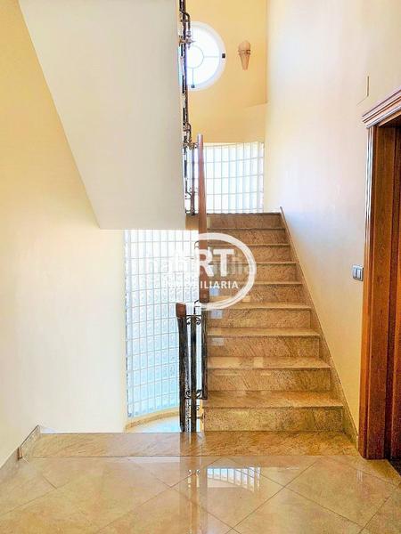 Foto f1432645-a27f-4b2a-88ba-9086b1d2f050. Casa en Benaguasil