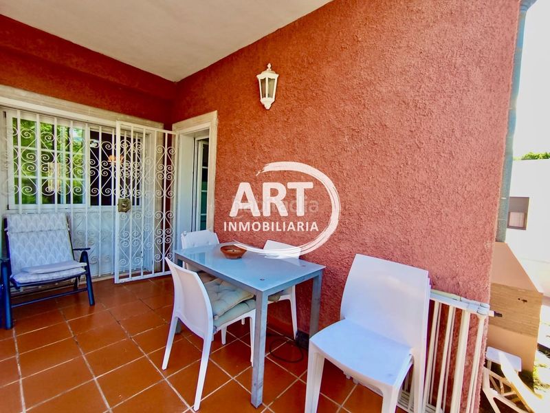 Foto 7695208a-811c-430a-8fea-cdfc03075347. Casa amb calefacció a La Cañada Paterna