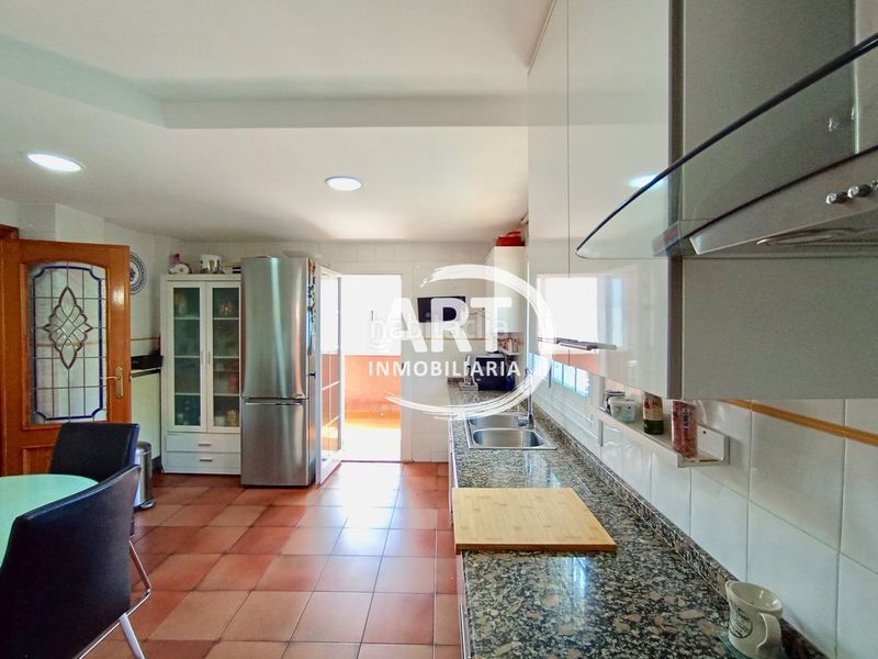 Foto 81f50251-a241-4176-ba04-9e8e3045d093. Casa amb calefacció a La Cañada Paterna