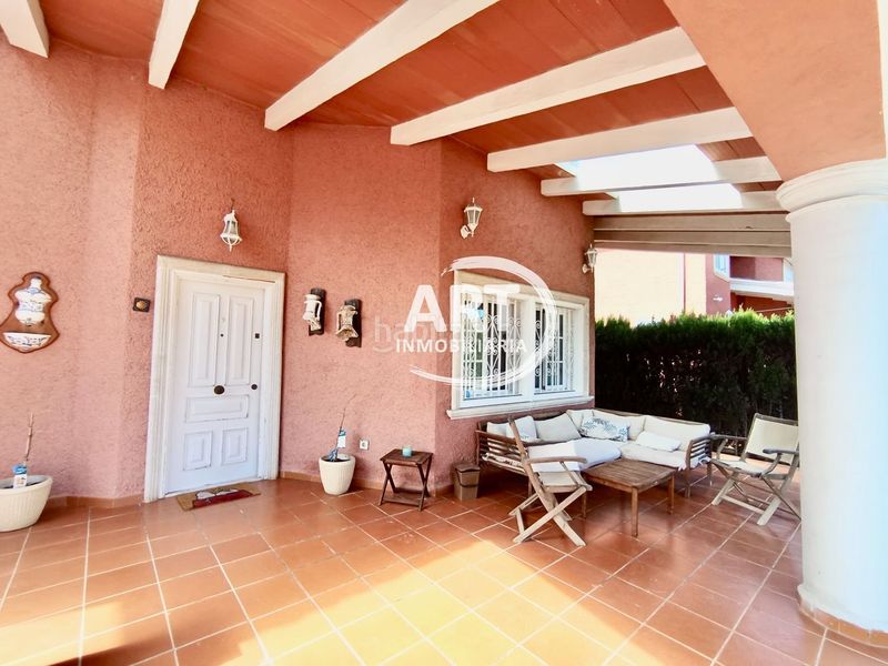 Foto 823b8299-35e3-4b6d-a1af-c8b67810fd8a. Casa amb calefacció a La Cañada Paterna