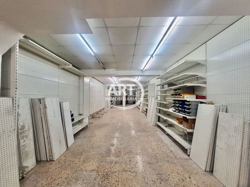 Foto b1078376-e7d8-4849-84e5-1ed06e9b946d. Local comercial a El Mercado Manises