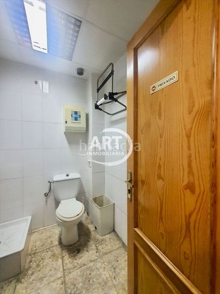 Foto df393601-bba9-4a7c-a98e-be1b563d010b. Local comercial a El Mercado Manises
