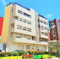 Edifici a País Valencià. Edificio de uso residencial en mislata