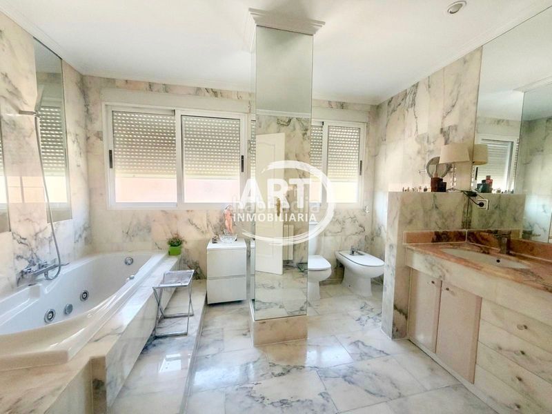 Foto b2dc5e6e-f6f1-4ea3-a717-dd7cc32328a3. Edifici a País Valencià Mislata