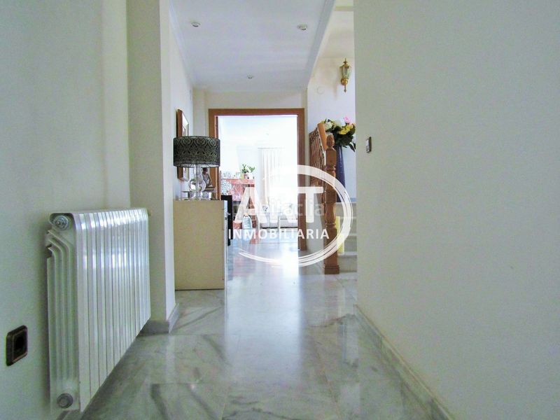 Foto bdfc358f-b9f4-4c49-b423-953c7087a3f6. Edifici a País Valencià Mislata