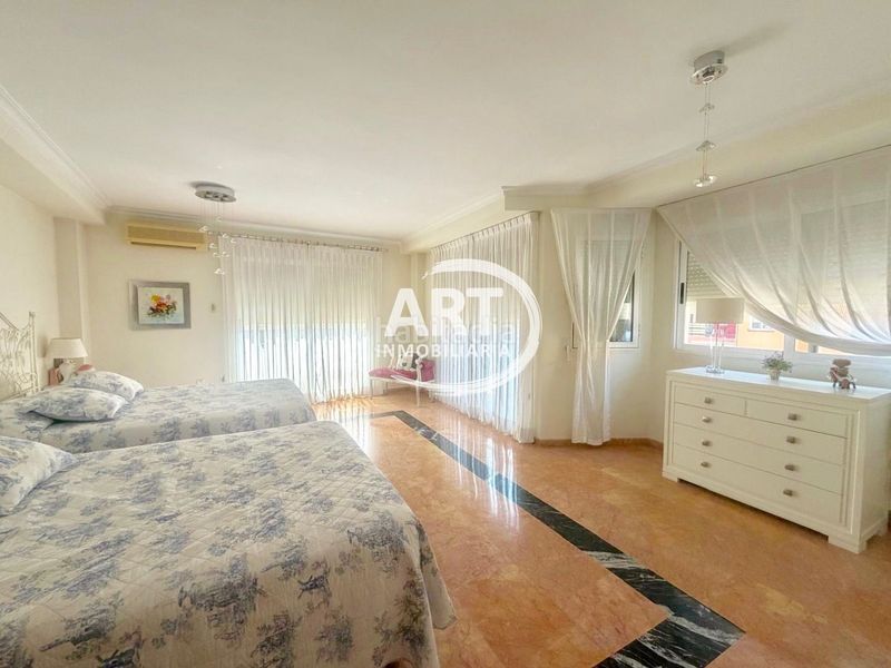 Foto c3750aff-01d5-469b-93c4-99e0058dab1f. Edifici a País Valencià Mislata