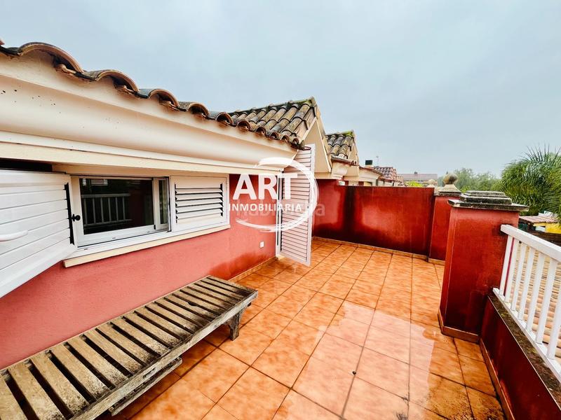 Foto 500767bf-ec41-4c63-a4b9-13fd77ca1674. Casa adosada adosado en Moncada