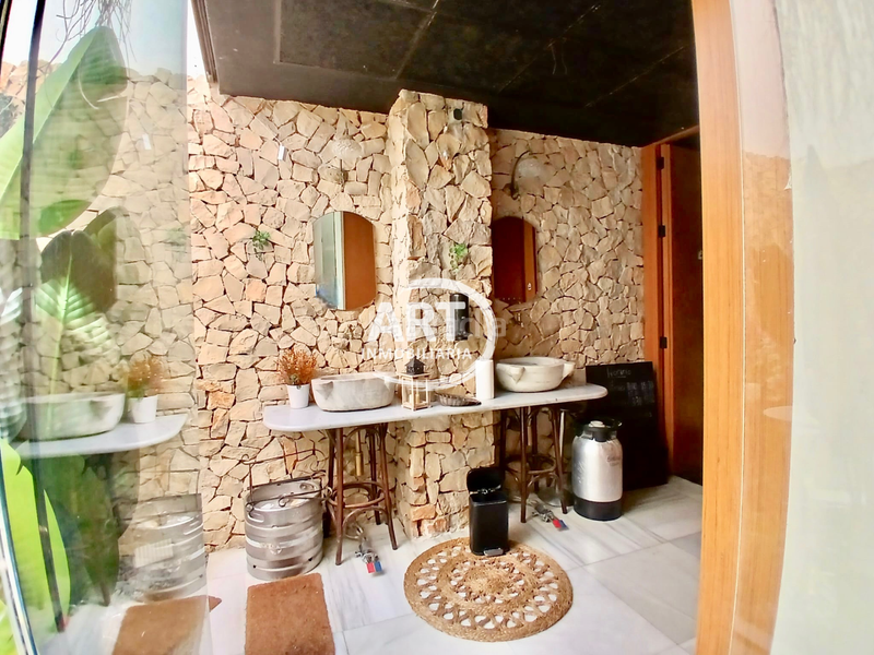 Foto 6785439d-1d3b-41be-916f-a1d312df7968. Pas-de-porte local commercial dans Russafa Valencia