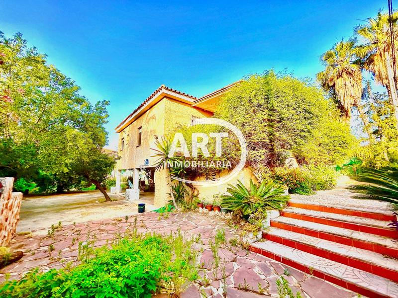 Foto 1fe07229-00eb-4485-a950-c178aa46ee01. Casa amb aparcament piscina a El Paraíso-Los Almendros Eliana (l´)