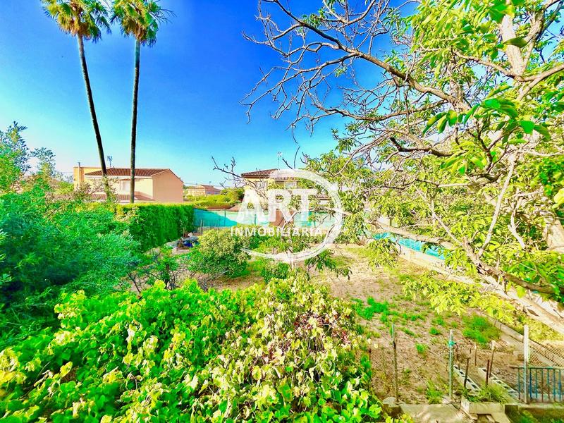 Foto 36f1e32f-f13c-4a82-a9ce-eb621475b586. Casa amb aparcament piscina a El Paraíso-Los Almendros Eliana (l´)