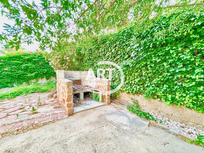 Foto c987324b-7f12-46e1-baec-dc6af9c9baef. Casa amb aparcament piscina a El Paraíso-Los Almendros Eliana (l´)