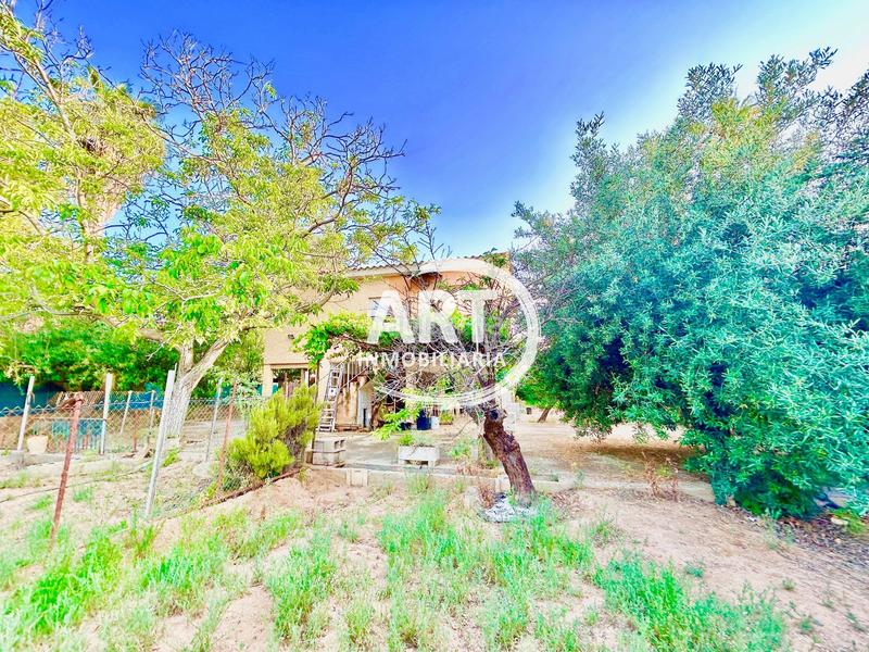 Foto fe8e8c5c-c20f-43c3-ae42-a1d0b5f040d5. Casa amb aparcament piscina a El Paraíso-Los Almendros Eliana (l´)