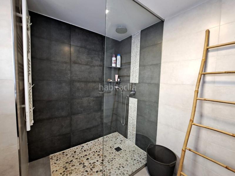Foto e5a37e78-ed96-4b1f-a5d1-ca69c2714254. Dúplex apartamento dúplex en Playa Poniente Benidorm