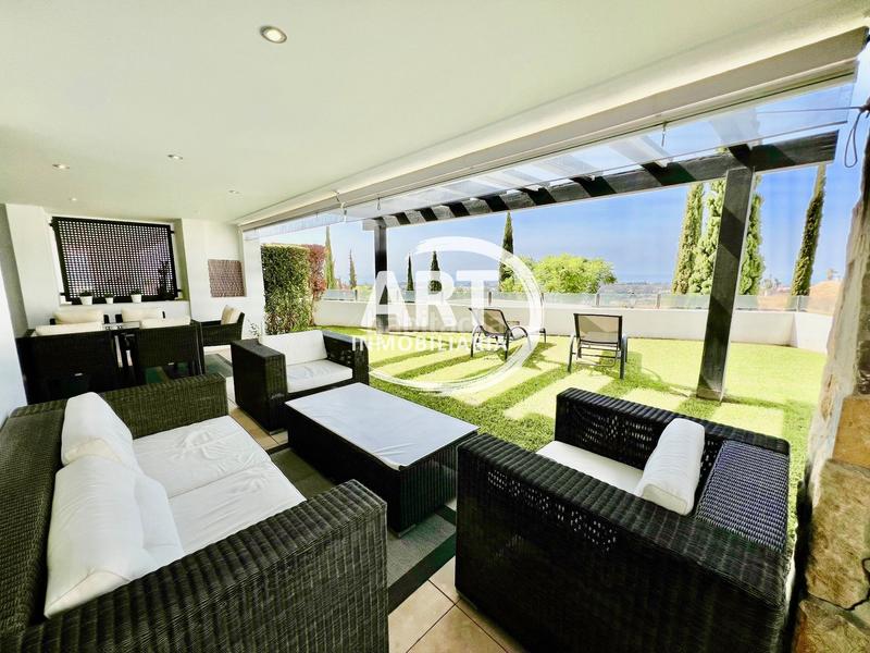Foto 00cf3c98-0bb3-4f3a-a9bb-9e22cb584e61. Apartamento en cádiz alanda flamingos 166 lujoso apartamento en málaga en Benahavís