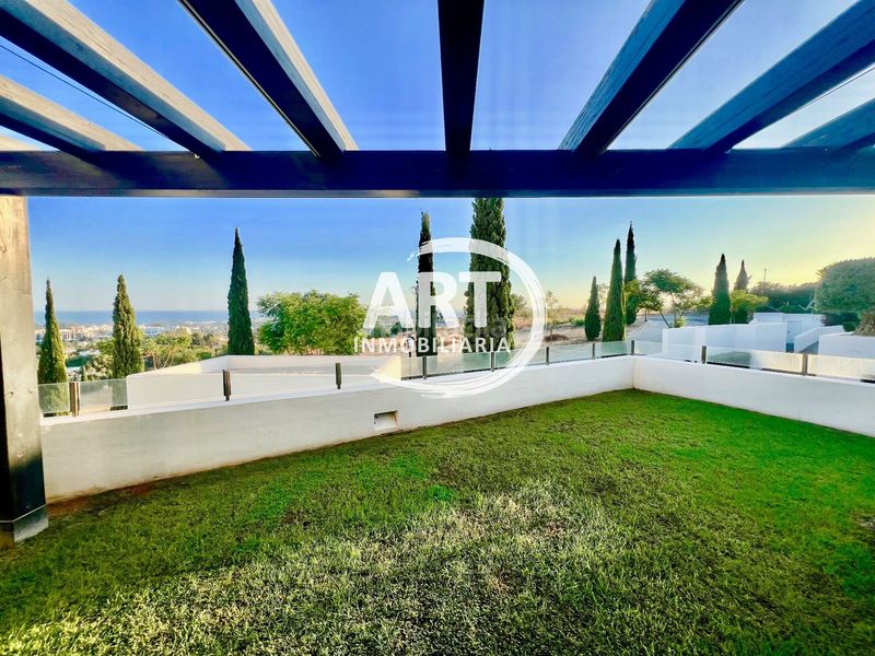 Foto 9a3f60e7-9e31-4040-82b2-572556d57cd7. Apartamento en greta garbo 166 lujoso apartamento en málaga en Benahavís