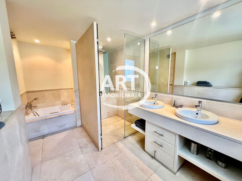 Foto ef30774b-2d46-4ada-9dac-ee3cccf2ff85. Apartamento en greta garbo 166 lujoso apartamento en málaga en Benahavís