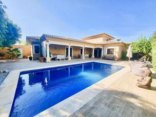 Casa en Torre en Conill-Cumbres de San Antonio. Exclusivo chalet en torre en conill