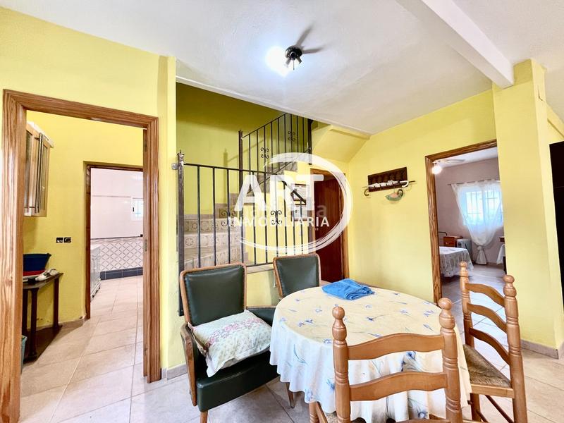 Foto 76ef1a36-ab65-462a-a45d-3f373d736568. Casa chalet en villamarchante en Vilamarxant