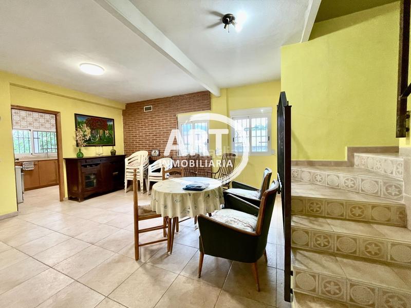 Foto f8c72cdc-26ab-4a73-90e7-846f5c764232. Casa chalet en villamarchante en Vilamarxant