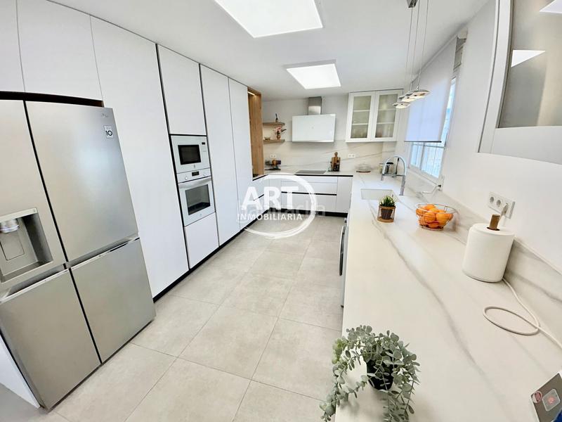 Foto 1c3220bd-b5a9-408f-97e6-f3f02b2307c7. Casa amb calefacció aparcament piscina a El Carme-Sant Agustí-Bonavista Eliana (l´)