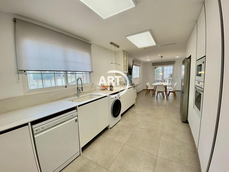 Foto 7aabfd07-d647-4612-b6e7-6af3038be326. Casa amb calefacció aparcament piscina a El Carme-Sant Agustí-Bonavista Eliana (l´)