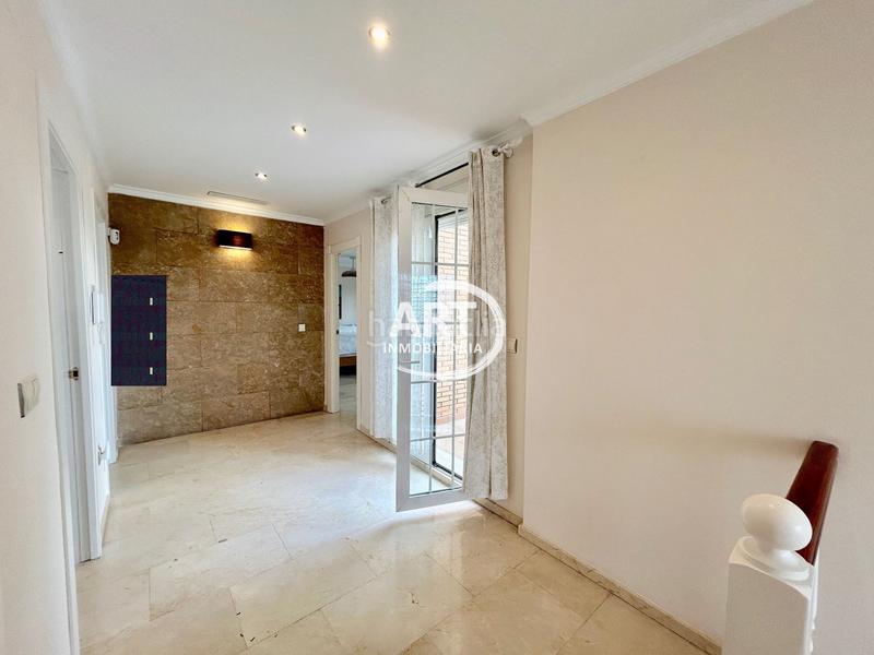 Foto fa2d7d86-f545-4bd2-88ec-1b51e20a89c9. Casa amb calefacció aparcament piscina a El Carme-Sant Agustí-Bonavista Eliana (l´)