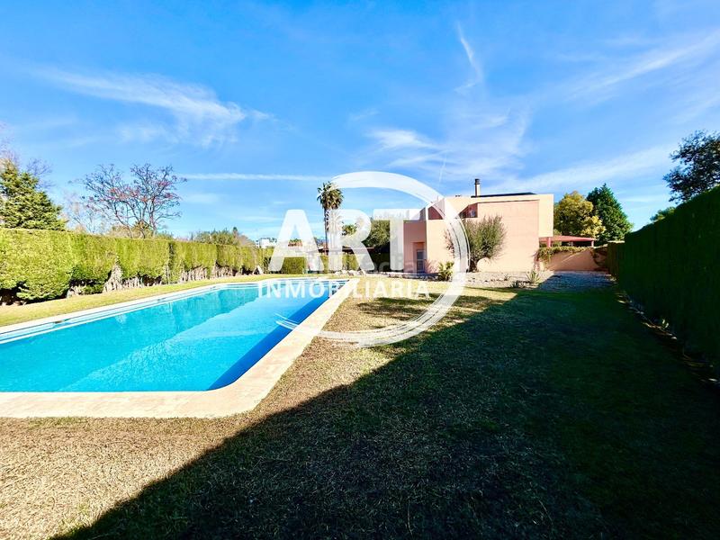 Foto b83c45af-fa21-4d64-a58b-60c74124fae7. Casa adossada amb calefacció piscina a Torre en Conill-Cumbres de San Antonio Bétera