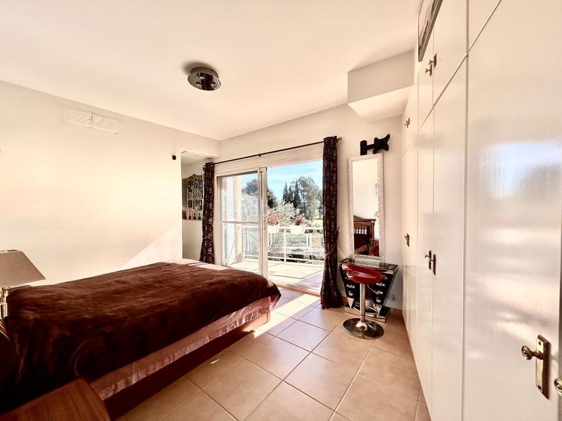 Foto fdc843b7-60ac-432e-9985-f9ef78d7e644. Casa adosada pareado en torre en conill, en Torre en Conill-Cumbres de San Antonio Bétera