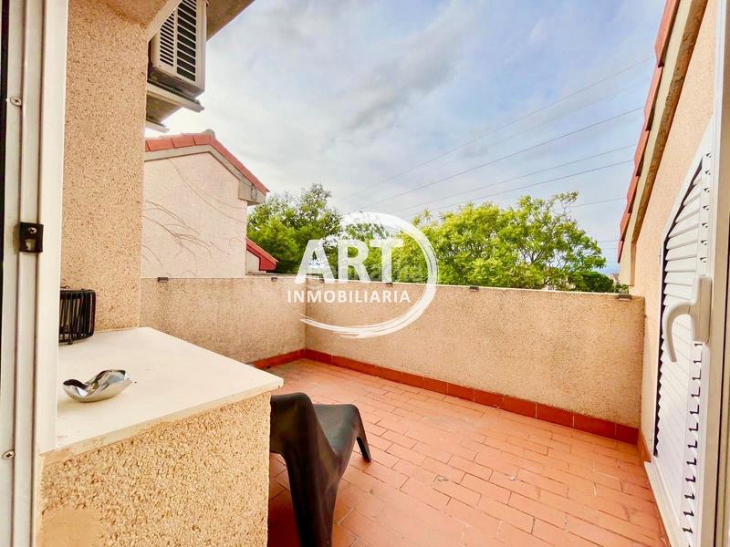 Foto 4c66b217-0cb4-4abc-a6af-98de80a43424. Casa pareado en mas camarena, en Centro Bétera