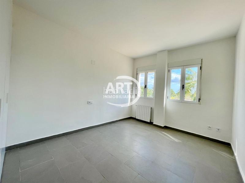 Foto 44a86ffd-d5c4-46b1-9a8a-04c2cc473dc7. Haus mit heizung in San Antonio de Benagéber