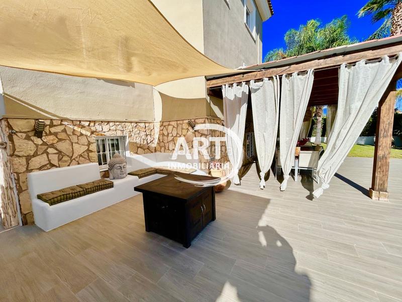 Foto a67225f9-56e5-49b2-a13c-e5628841a883. Casa excelente propiedad independiente en la eliana en Eliana (l´)