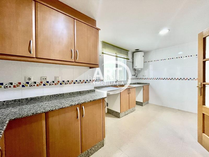 Foto 33a2b063-b6ba-4150-9cc7-36d9cfe5cb0b. Location appartement avec chauffage dans San Antonio de Benagéber