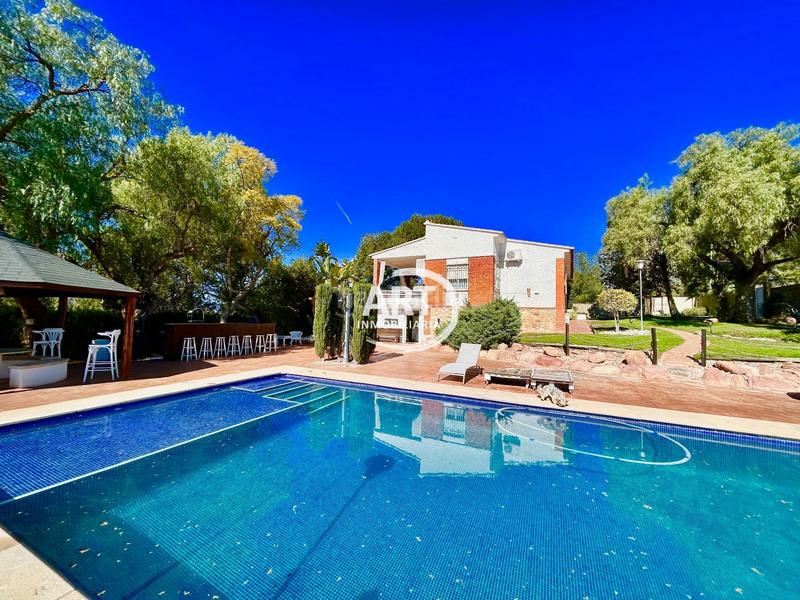 Foto 11ebe0bc-7ae4-4fa3-8469-158ebb08a8c4. Maison avec chauffage dans San Antonio de Benagéber