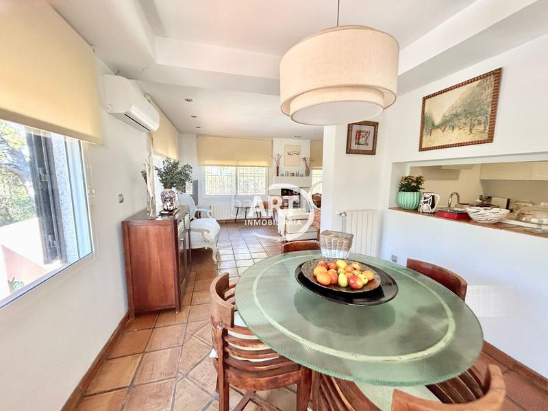 Foto 3ca0f366-fdd9-4285-bd97-727b18db0087. Maison avec chauffage dans San Antonio de Benagéber