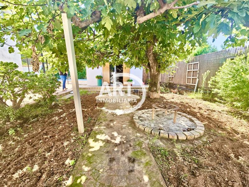 Foto 084e9968-b51e-4699-8895-b6aa540b62cd. Maison avec parking piscine dans Camí de Paterna-Lloma del Calderer Bétera