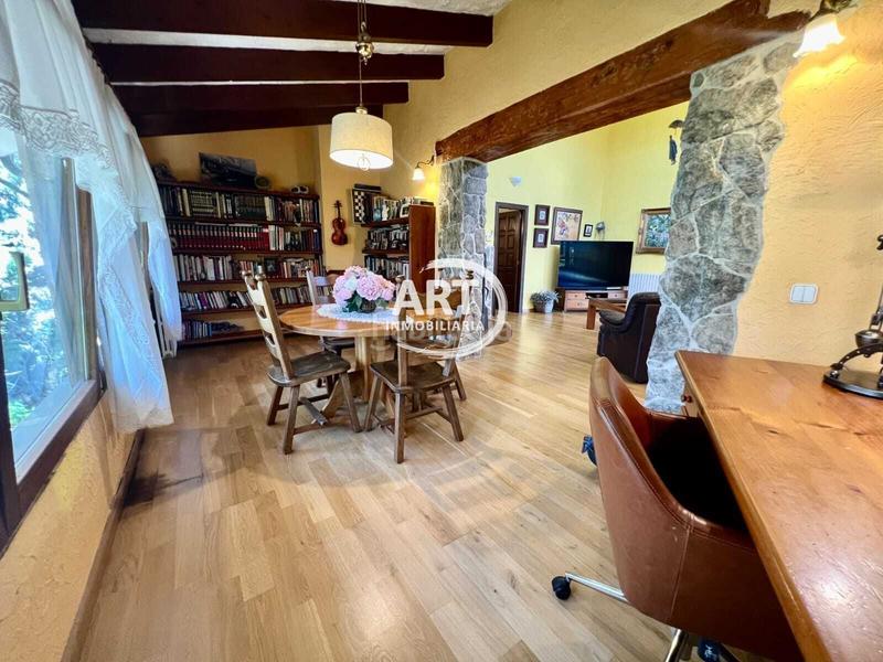 Foto 42516a46-d250-442b-bc39-9696cb0e56ab. Chalet mit heizung pool in Montealegre Eliana (l´)