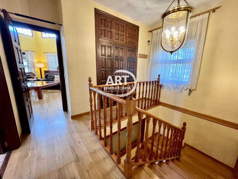 Foto 7a52a33c-fc21-49bc-b11d-bca052056a8a. Chalet mit heizung pool in Montealegre Eliana (l´)