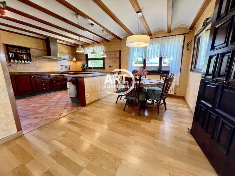 Foto 93cc580b-5058-4021-9688-28a6cb2a5407. Chalet mit heizung pool in Montealegre Eliana (l´)