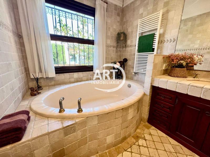 Foto a84e8ed1-f345-409d-b255-4bd2527c6f96. Chalet mit heizung pool in Montealegre Eliana (l´)