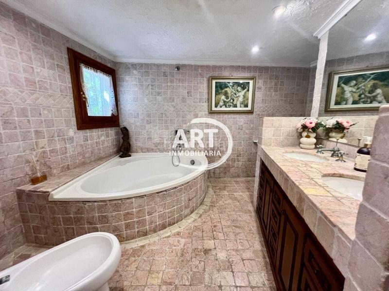 Foto b57307bb-aeba-4ce5-b0e8-62d6d02bcff2. Chalet mit heizung pool in Montealegre Eliana (l´)