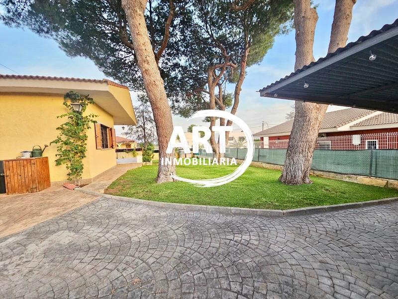 Foto 2a03d286-70ab-4d21-bf92-cf0992ba7bfb. Casa chalet en la pobla de vallbona en Rascanya Pobla de Vallbona (la)