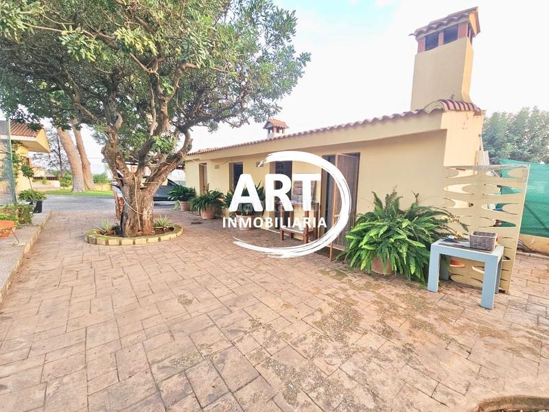 Foto 4aa7f3cc-8f4f-4c65-8dbc-e9be323c12bc. Casa chalet en la pobla de vallbona en Rascanya Pobla de Vallbona (la)