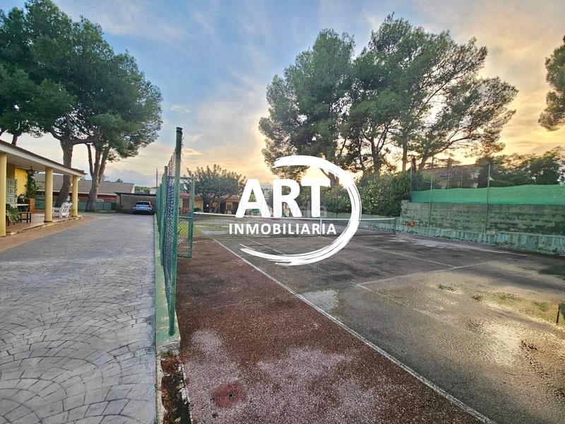 Foto 82c0a8f8-361d-401d-8e26-cdb549fc019d. Casa chalet en la pobla de vallbona en Rascanya Pobla de Vallbona (la)