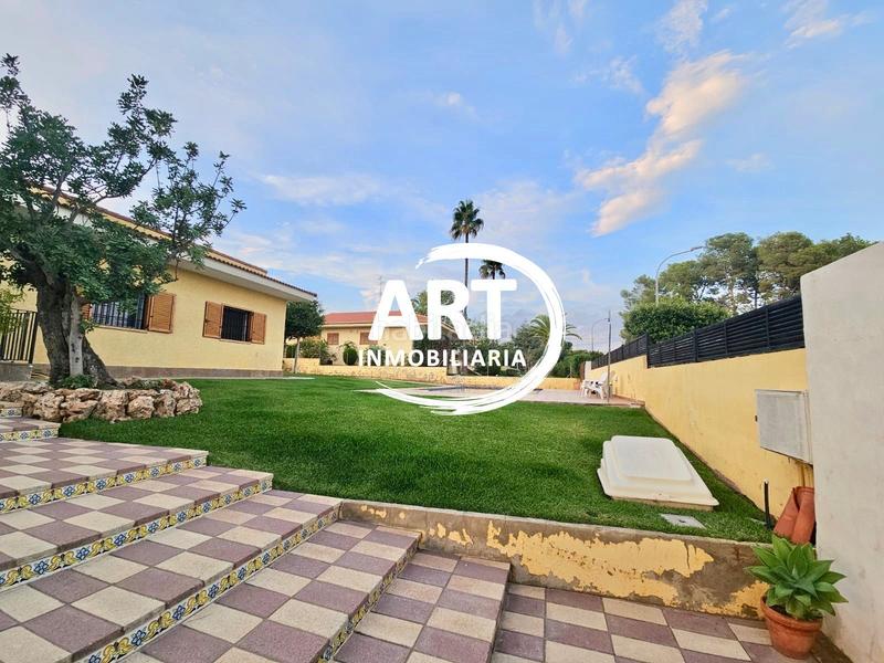 Foto c5c0587d-7394-44f5-beda-160b66f64c4d. Casa chalet en la pobla de vallbona en Rascanya Pobla de Vallbona (la)