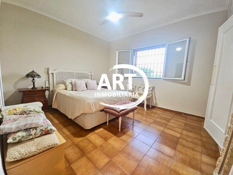 Foto c74295e5-ee6a-4ef3-a1d6-6b46b43674e9. Casa chalet en la pobla de vallbona en Rascanya Pobla de Vallbona (la)